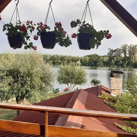 Tiski Mir Apartment *
